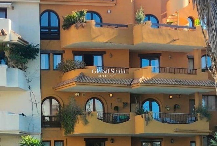Wiederverkauf - WOHNUNG -
TORREVIEJA - Punta Prima