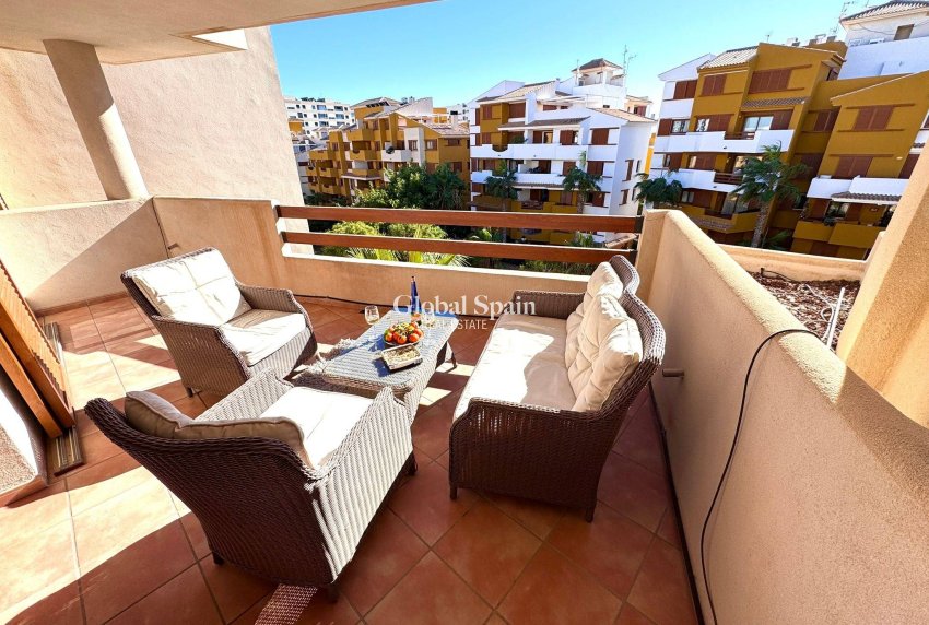 Wiederverkauf - WOHNUNG -
TORREVIEJA - Punta Prima