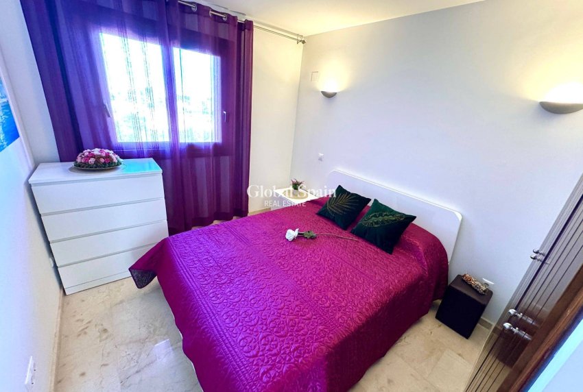 Wiederverkauf - WOHNUNG -
TORREVIEJA - Punta Prima
