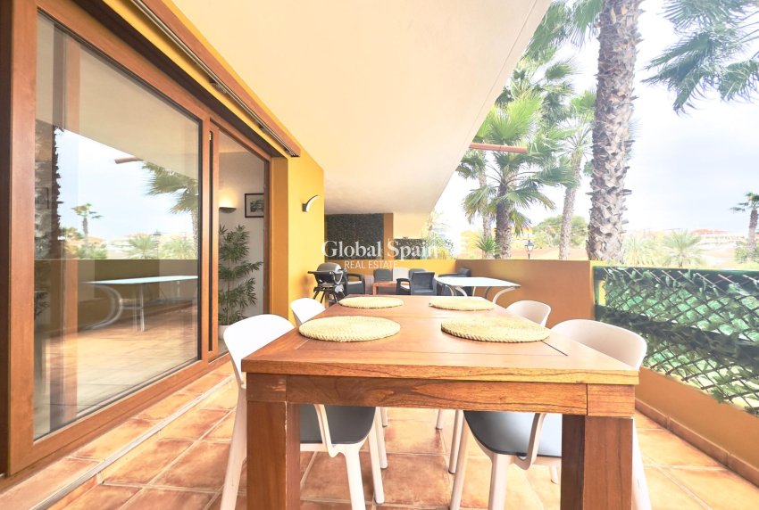 Wiederverkauf - WOHNUNG -
TORREVIEJA - Punta prima