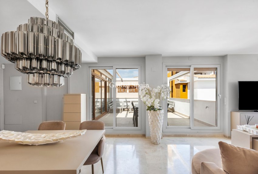Wiederverkauf - WOHNUNG -
TORREVIEJA - Punta Prima