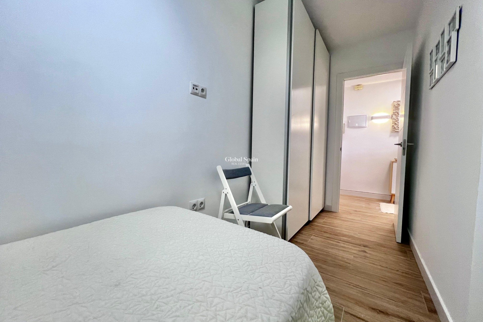 Wiederverkauf - WOHNUNG -
TORREVIEJA - Punta prima