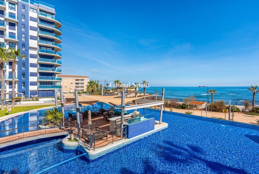 Wiederverkauf - Wohnung -
TORREVIEJA - Punta Prima