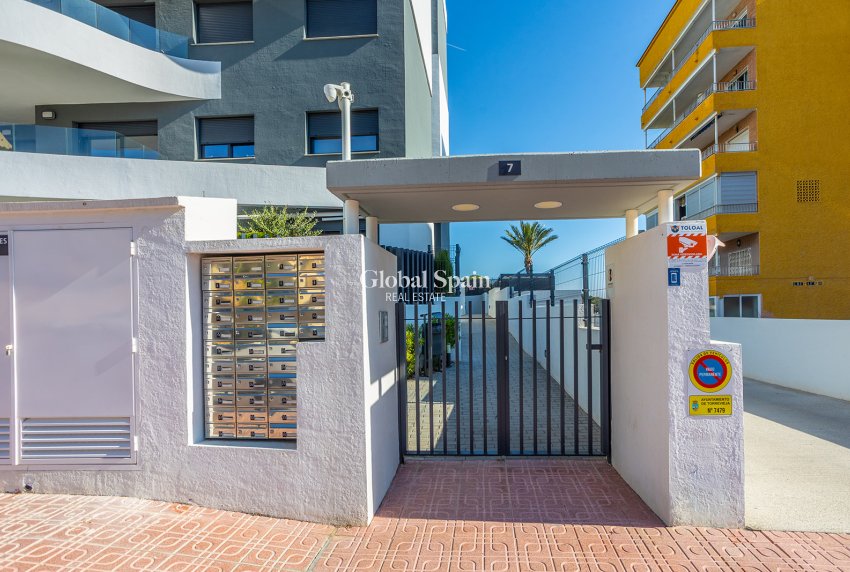 Wiederverkauf - WOHNUNG -
TORREVIEJA - Rocio del Mar