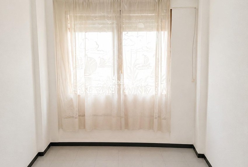 Wiederverkauf - WOHNUNG -
TORREVIEJA - San luis