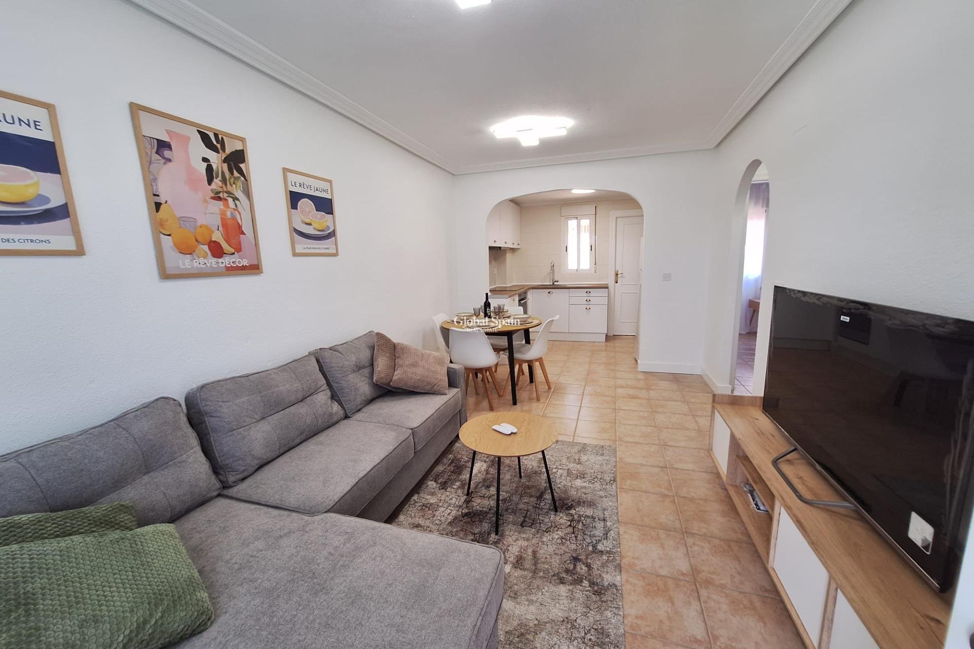 Wiederverkauf - WOHNUNG -
TORREVIEJA - Sector 25