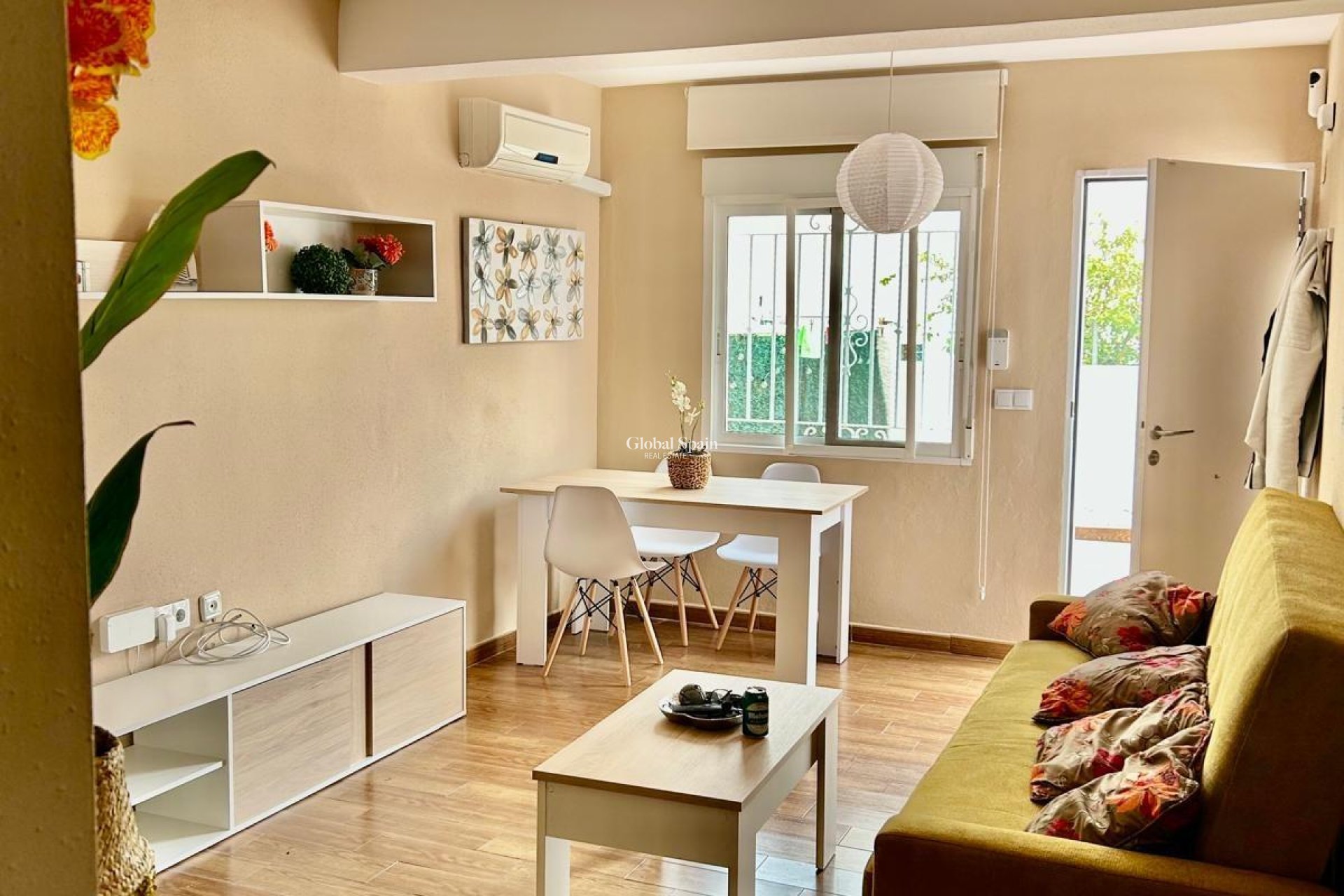 Wiederverkauf - WOHNUNG -
TORREVIEJA - Sector 25