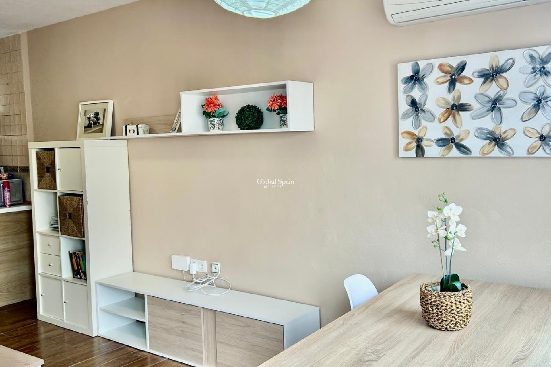 Wiederverkauf - WOHNUNG -
TORREVIEJA - Sector 25