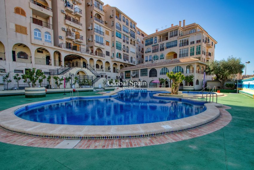 Wiederverkauf - WOHNUNG -
TORREVIEJA - Torre del moro