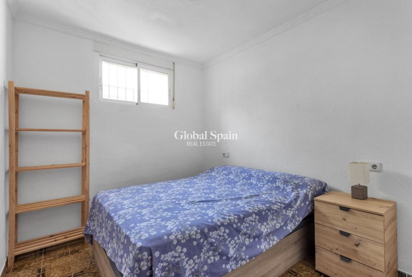 Wiederverkauf - WOHNUNG -
TORREVIEJA - Torre del moro