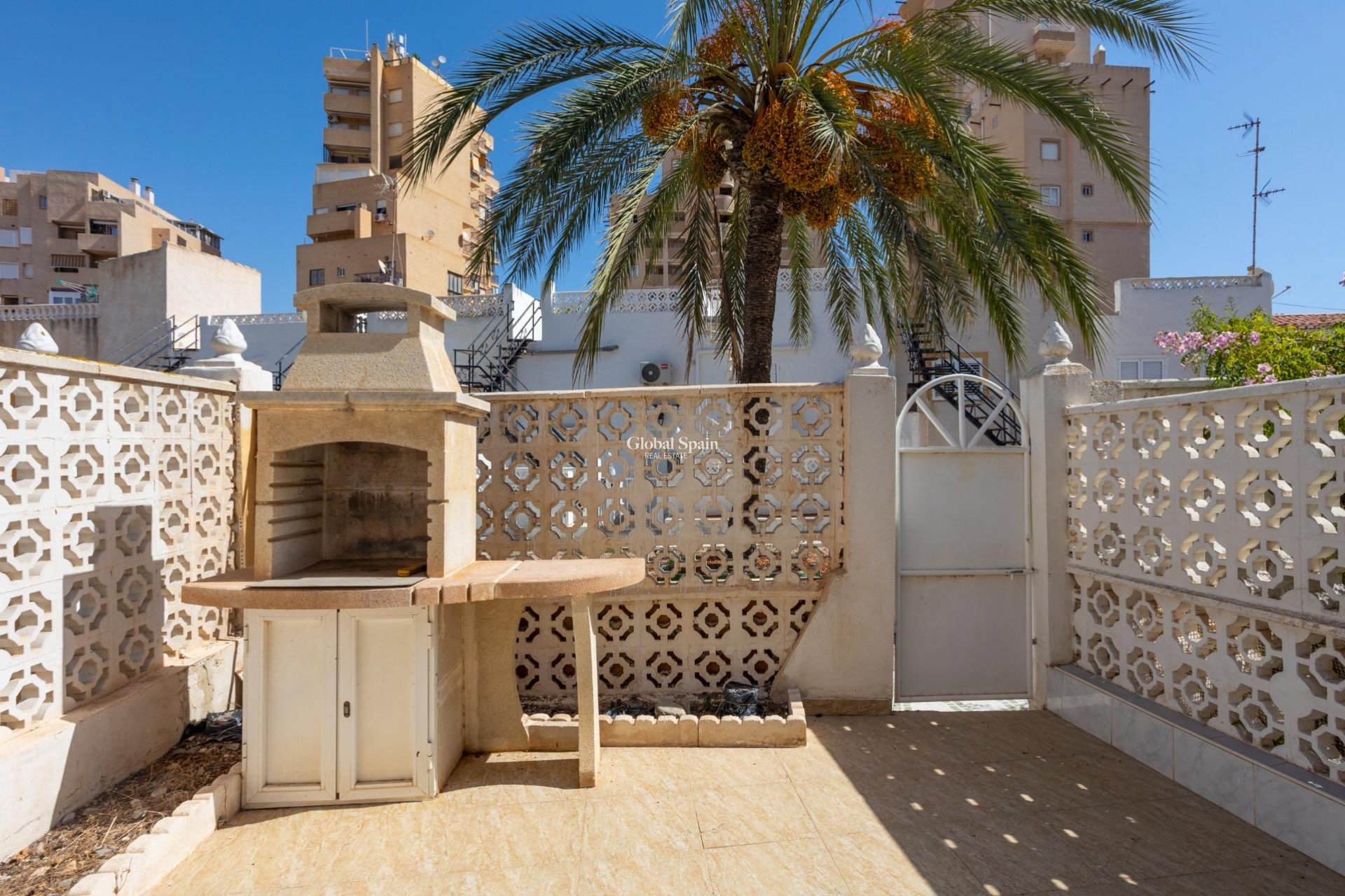 Wiederverkauf - WOHNUNG -
TORREVIEJA - Torre del moro