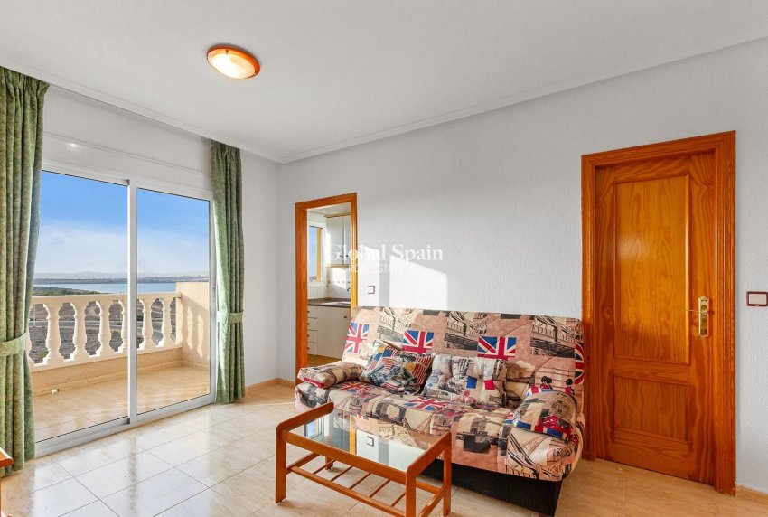 Wiederverkauf - Wohnung -
TORREVIEJA - Torreblanca