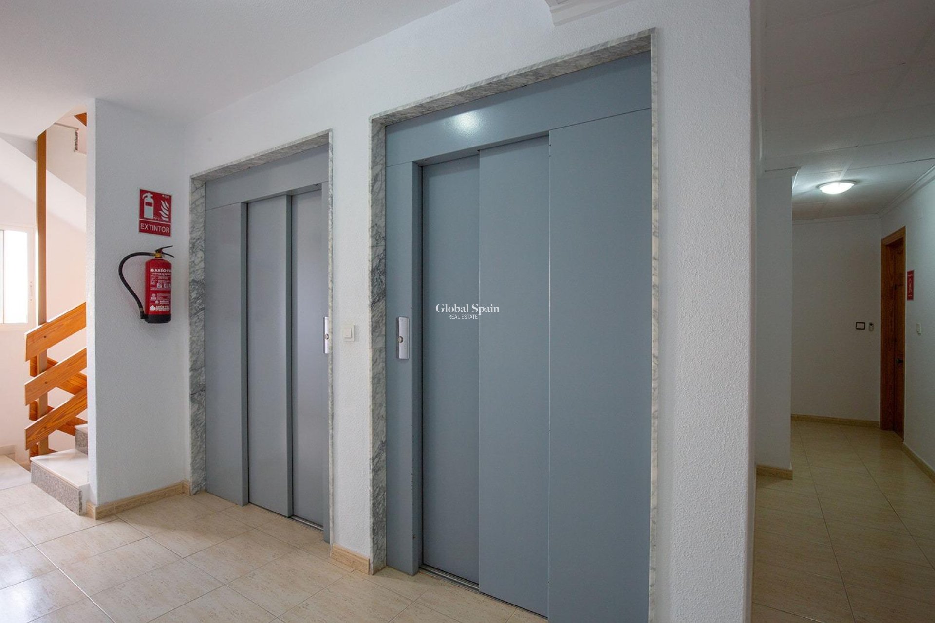 Wiederverkauf - WOHNUNG -
TORREVIEJA - Torreblanca