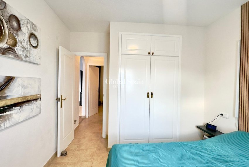 Wiederverkauf - WOHNUNG -
TORREVIEJA - Torreblanca