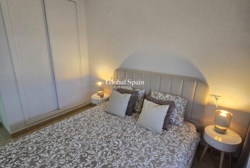 Wiederverkauf - WOHNUNG -
TORREVIEJA - Torreblanca