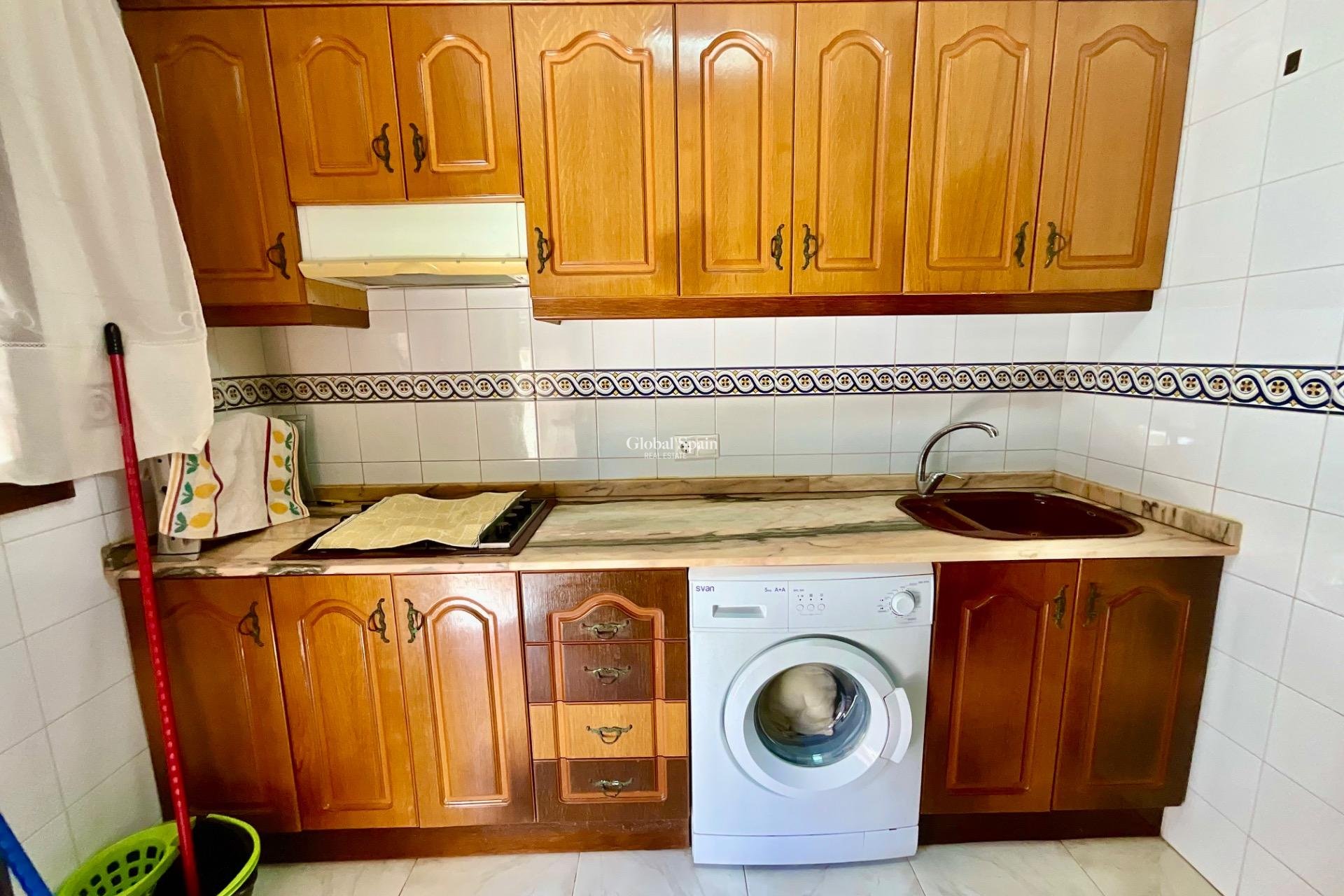 Wiederverkauf - WOHNUNG -
TORREVIEJA - Torreblanca