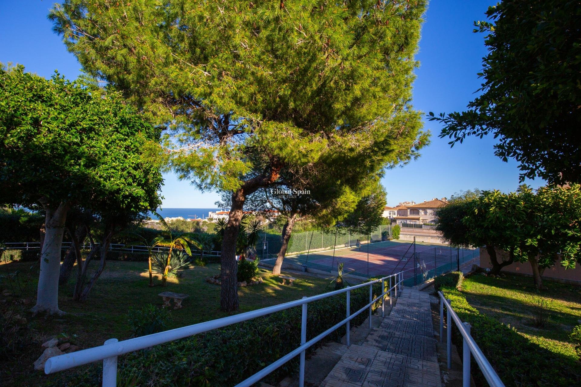 Wiederverkauf - WOHNUNG -
TORREVIEJA - Torreblanca