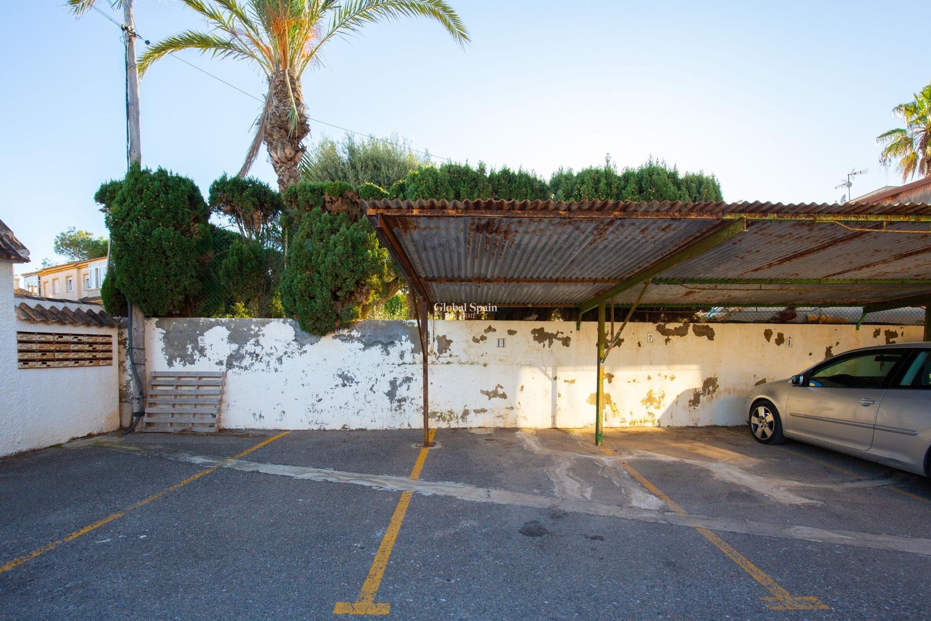 Wiederverkauf - WOHNUNG -
TORREVIEJA - Torreblanca