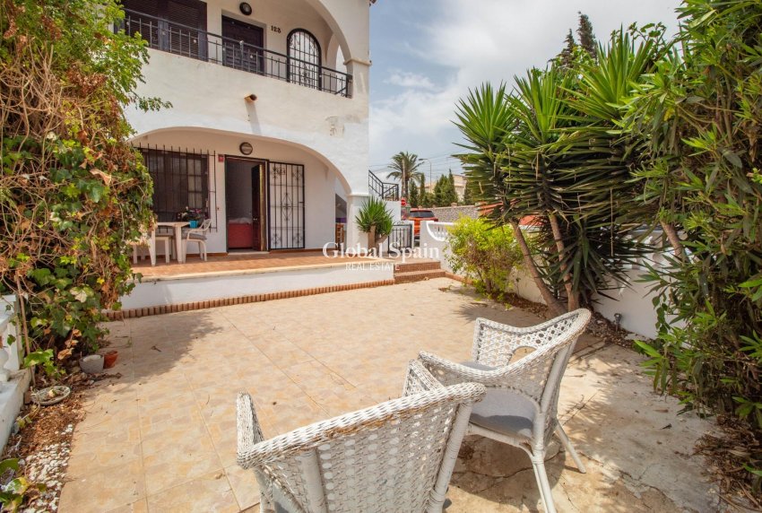 Wiederverkauf - WOHNUNG -
TORREVIEJA - Torreblanca