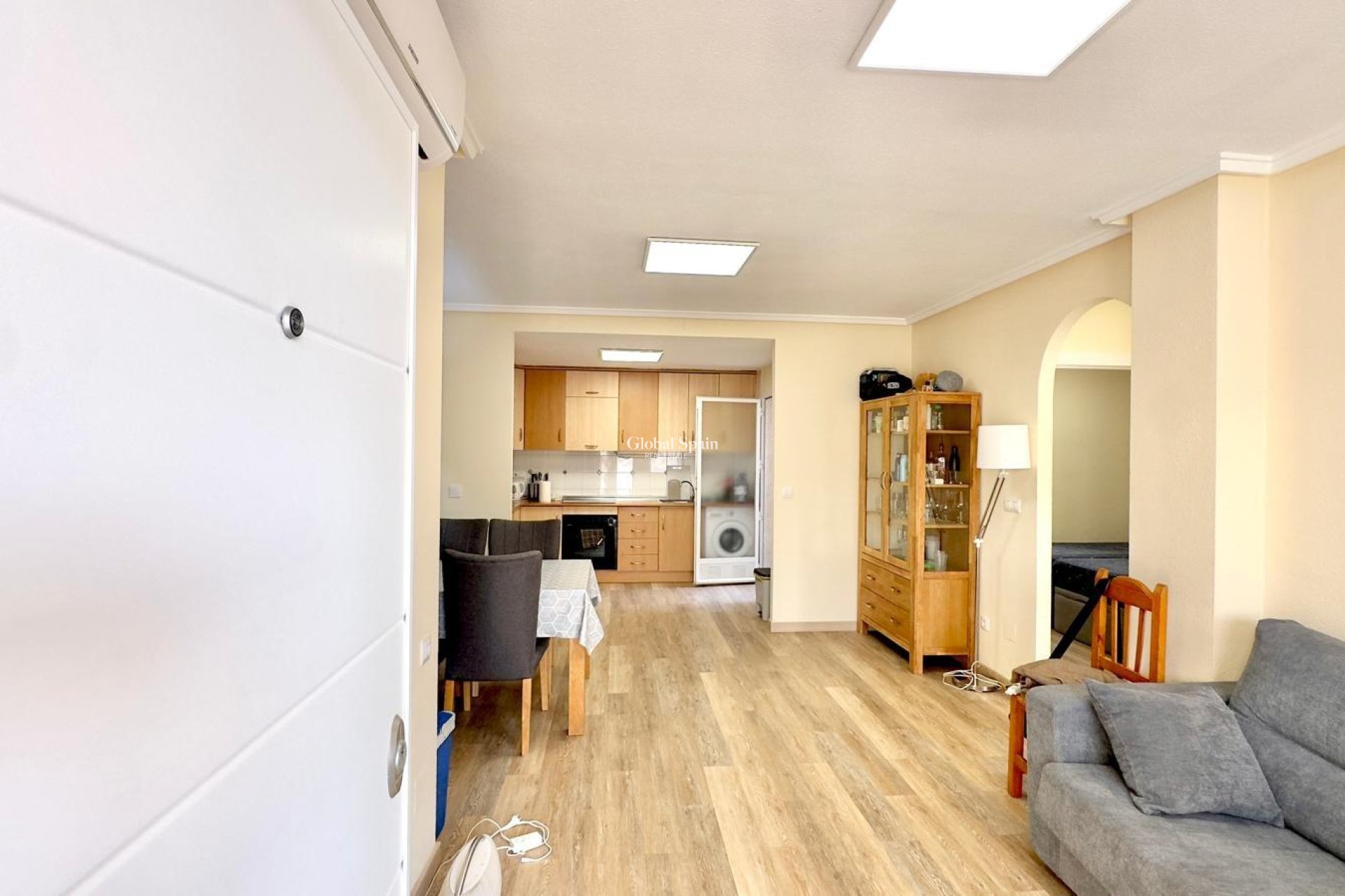 Wiederverkauf - WOHNUNG -
TORREVIEJA - Torreblanca
