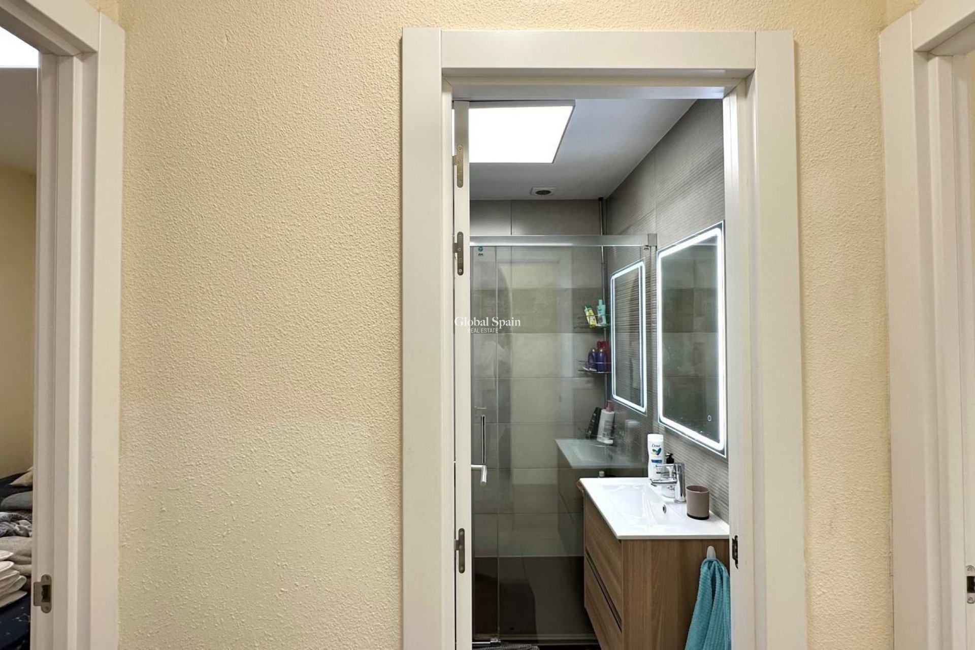 Wiederverkauf - WOHNUNG -
TORREVIEJA - Torreblanca