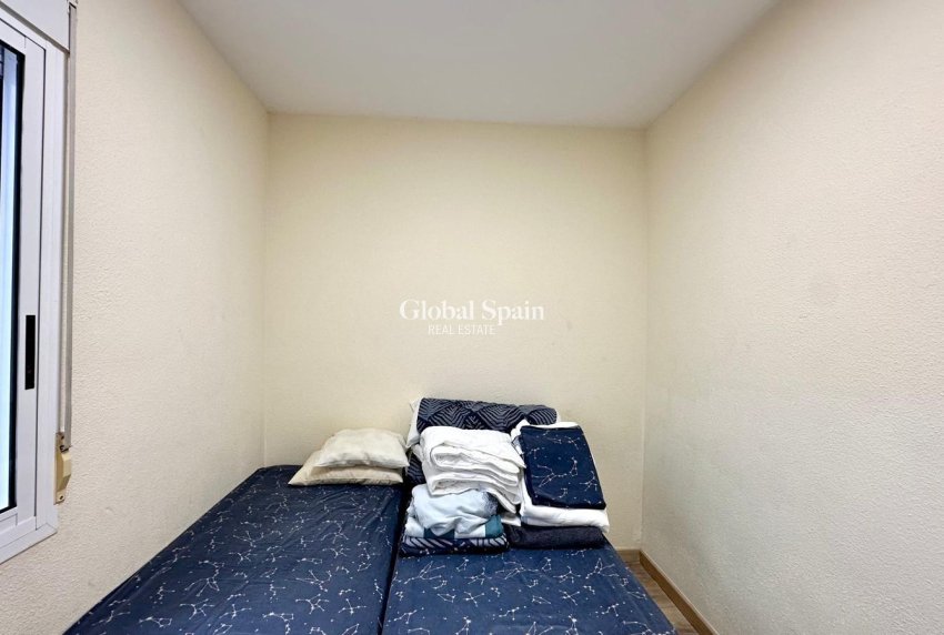 Wiederverkauf - WOHNUNG -
TORREVIEJA - Torreblanca