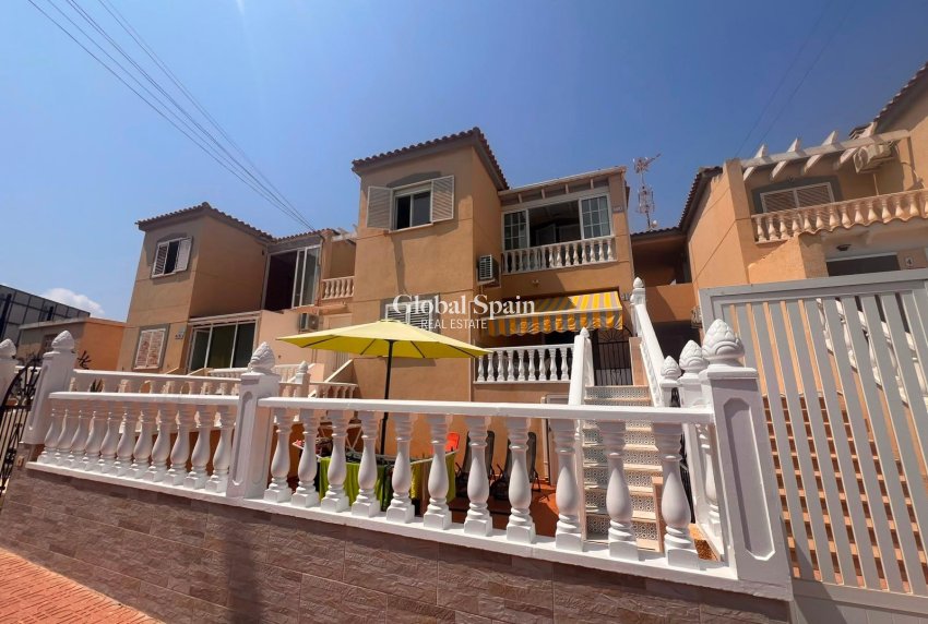 Wiederverkauf - WOHNUNG -
TORREVIEJA - Torrejón