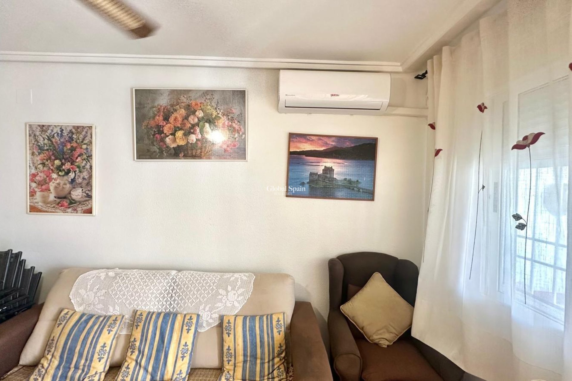 Wiederverkauf - WOHNUNG -
TORREVIEJA - Torretas