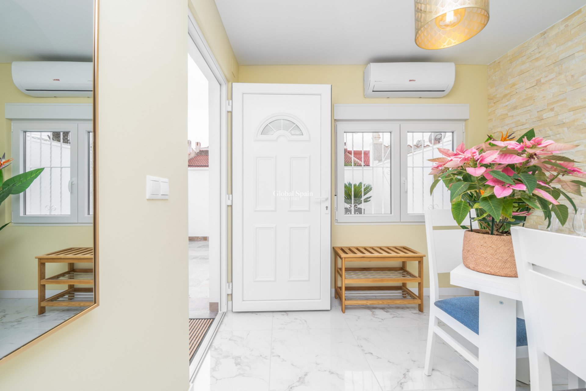 Wiederverkauf - WOHNUNG -
TORREVIEJA - Torretas