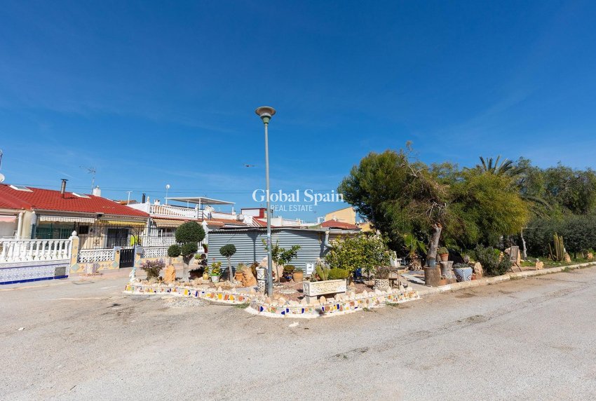 Wiederverkauf - WOHNUNG -
TORREVIEJA - Torretas