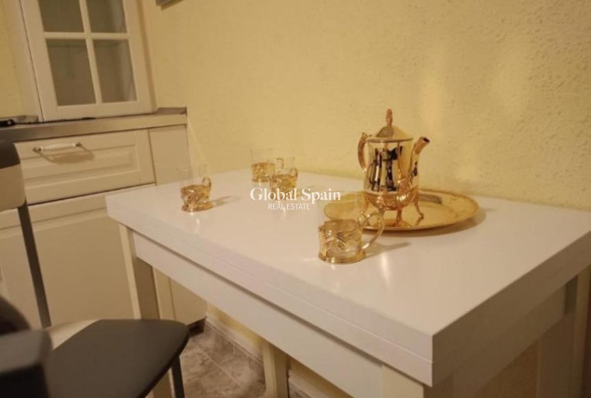 Wiederverkauf - WOHNUNG -
TORREVIEJA - Torretas