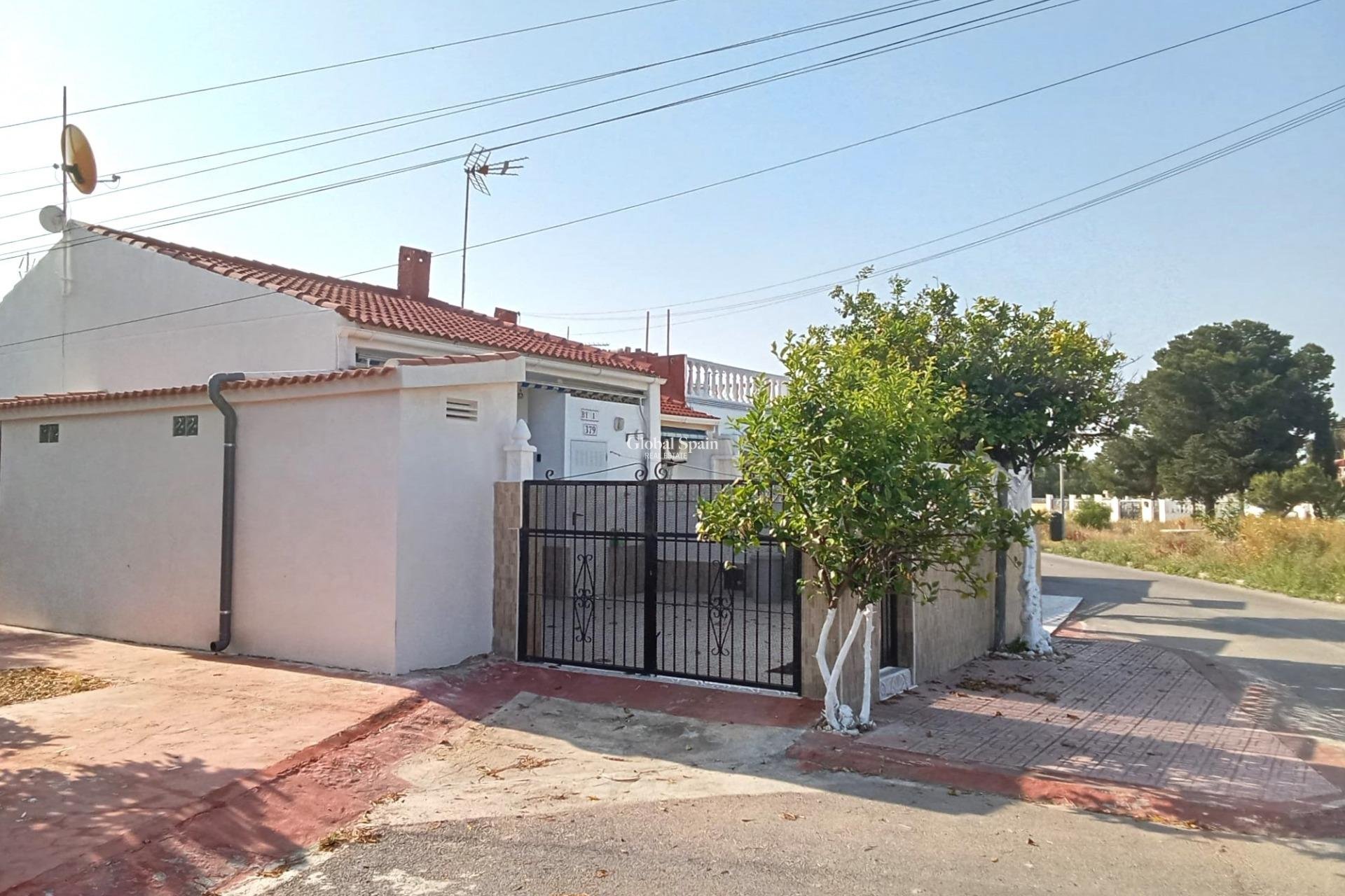 Wiederverkauf - WOHNUNG -
TORREVIEJA - Torretas