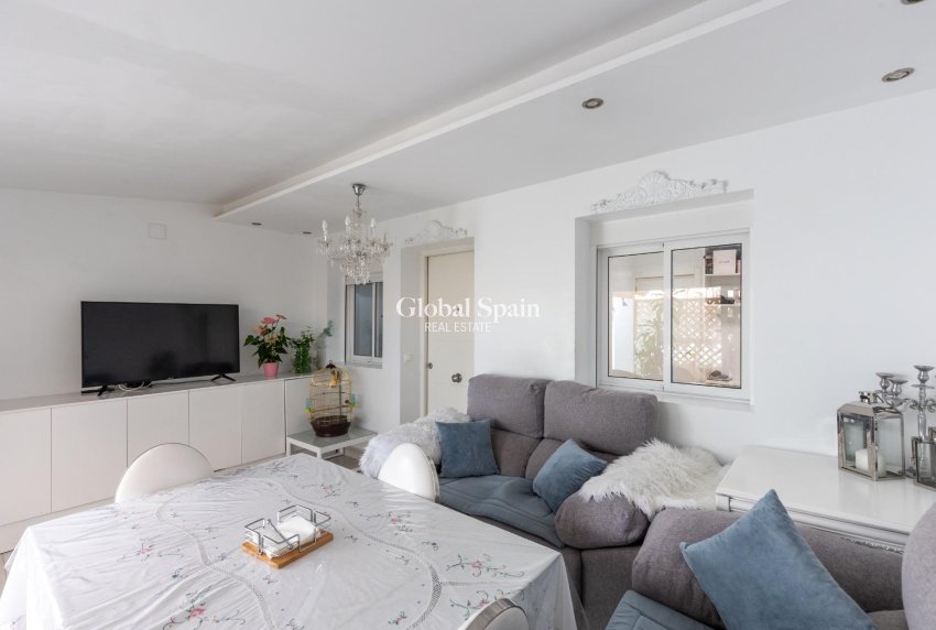 Wiederverkauf - WOHNUNG -
TORREVIEJA - Torretas