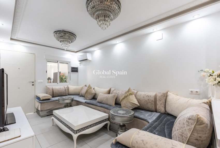 Wiederverkauf - WOHNUNG -
TORREVIEJA - Torretas