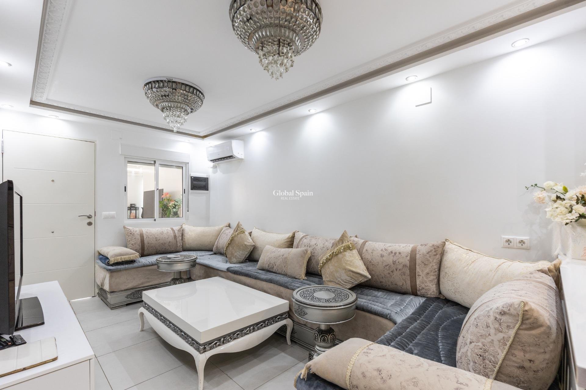 Wiederverkauf - WOHNUNG -
TORREVIEJA - Torretas