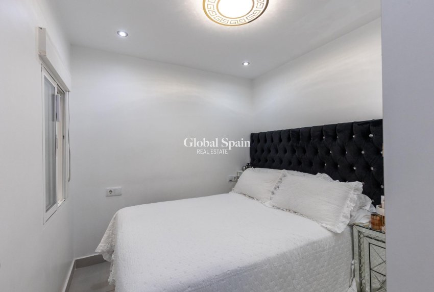 Wiederverkauf - WOHNUNG -
TORREVIEJA - Torretas