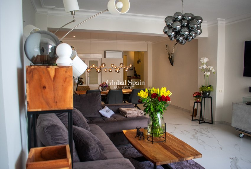 Wiederverkauf - WOHNUNG -
TORREVIEJA - Torrevieja Centro