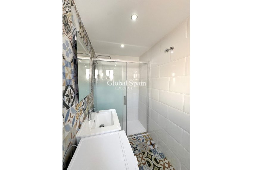 Wiederverkauf - WOHNUNG -
TORREVIEJA - Torrevieja Centro