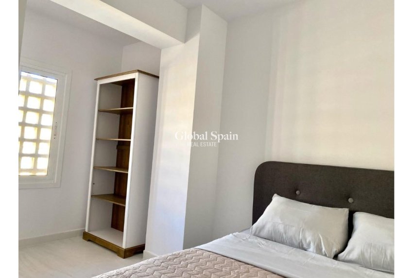 Wiederverkauf - Wohnung -
TORREVIEJA - Torrevieja