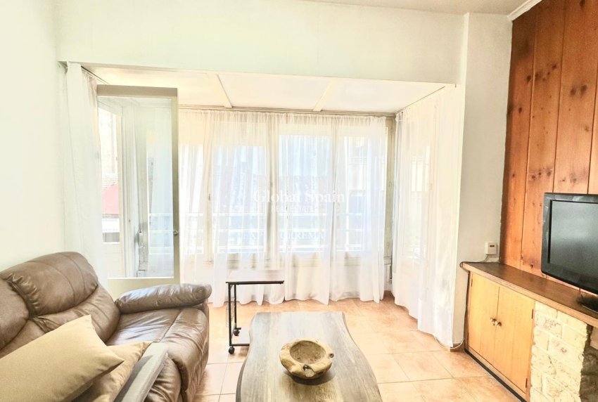 Wiederverkauf - WOHNUNG -
TORREVIEJA - Torrevieja