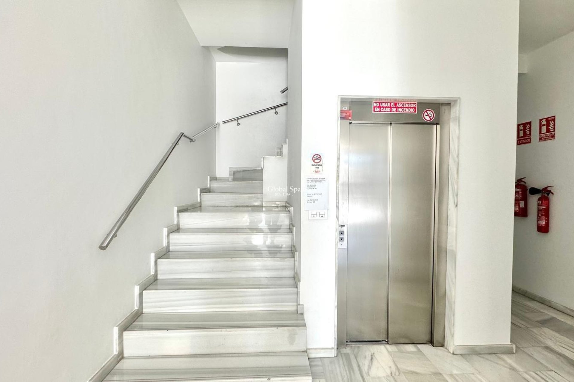 Wiederverkauf - WOHNUNG -
TORREVIEJA - Torrevieja