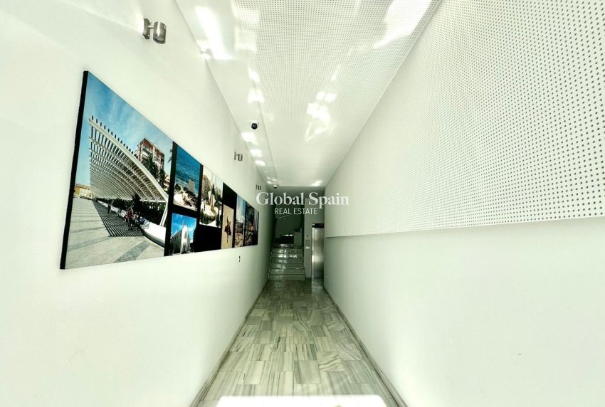 Wiederverkauf - WOHNUNG -
TORREVIEJA - Torrevieja