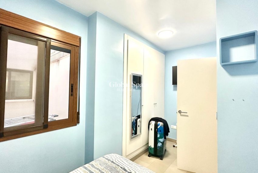 Wiederverkauf - WOHNUNG -
TORREVIEJA - Torrevieja