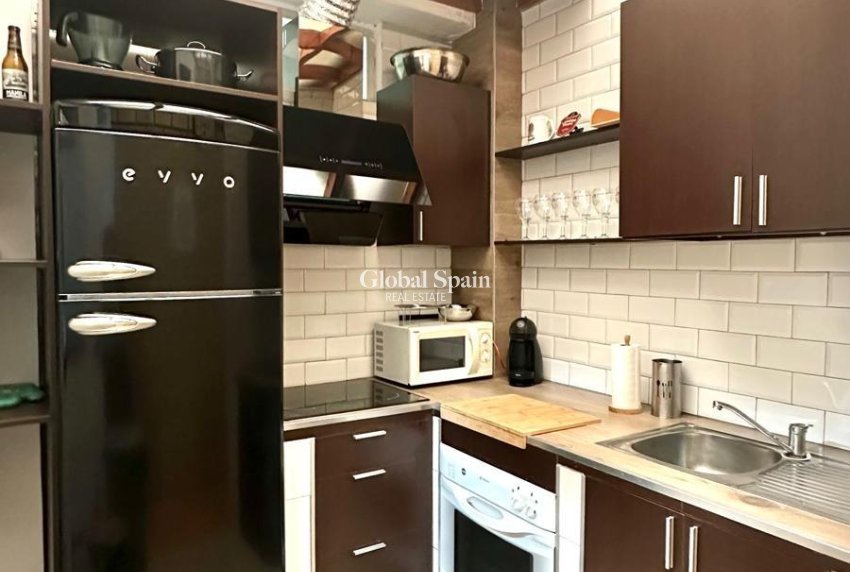 Wiederverkauf - WOHNUNG -
TORREVIEJA - Torrevieja