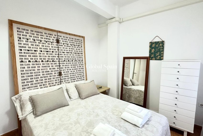 Wiederverkauf - WOHNUNG -
TORREVIEJA - Torrevieja