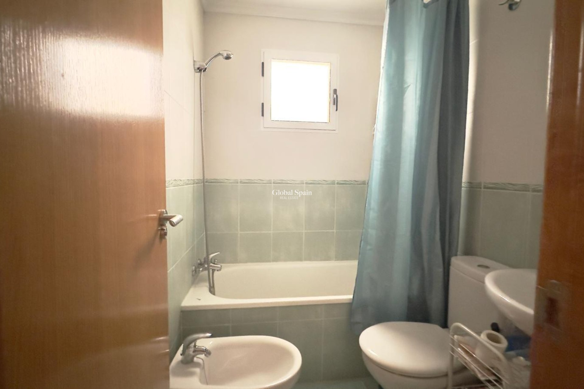 Wiederverkauf - WOHNUNG -
TORREVIEJA - Torrevieja