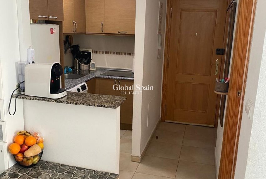 Wiederverkauf - WOHNUNG -
TORREVIEJA - Torrevieja