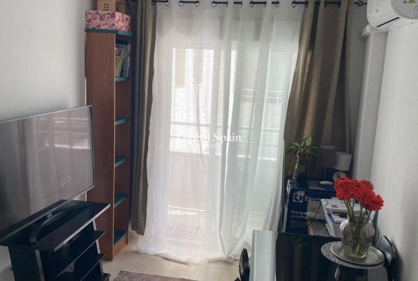 Wiederverkauf - WOHNUNG -
TORREVIEJA - Torrevieja