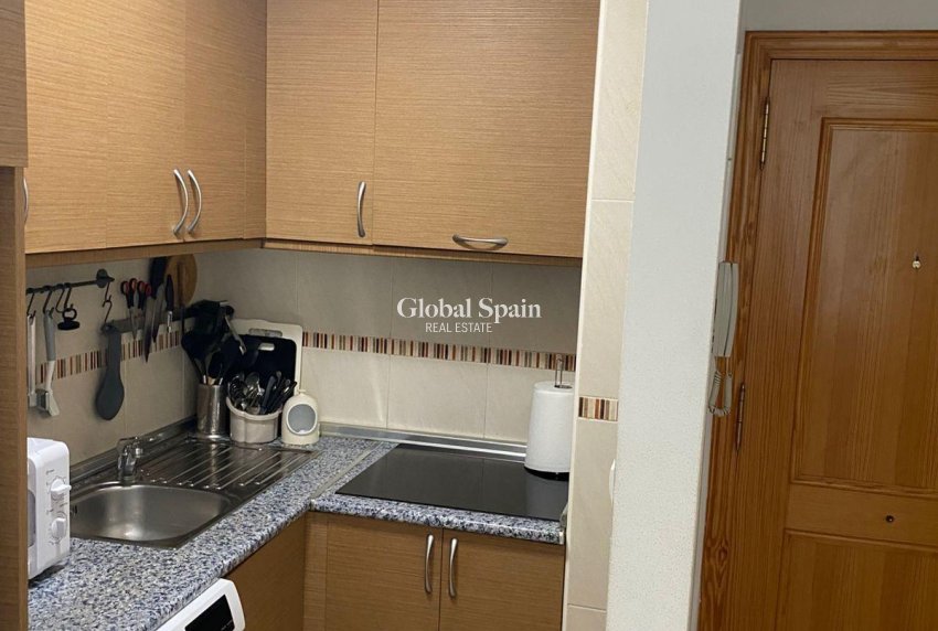 Wiederverkauf - WOHNUNG -
TORREVIEJA - Torrevieja