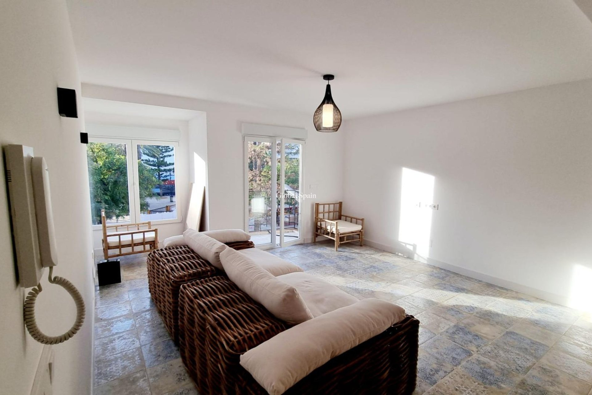 Wiederverkauf - WOHNUNG -
TORREVIEJA - Torrevieja